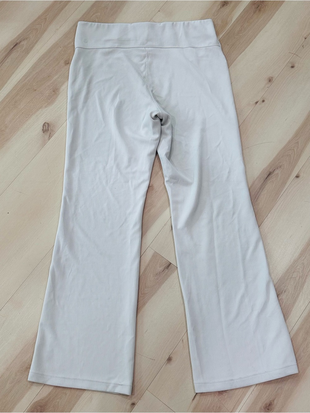 Lululemon Ribbed Softstreme Flared Pant *Regular Bone Sz 14 W5GVKS Casual - Picture 10 of 15